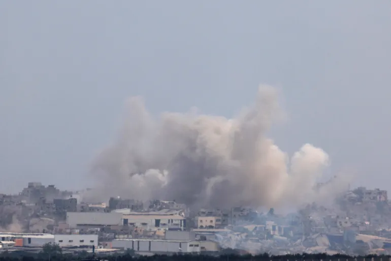 Footage shows wild fires reaching settlements in northern Israel