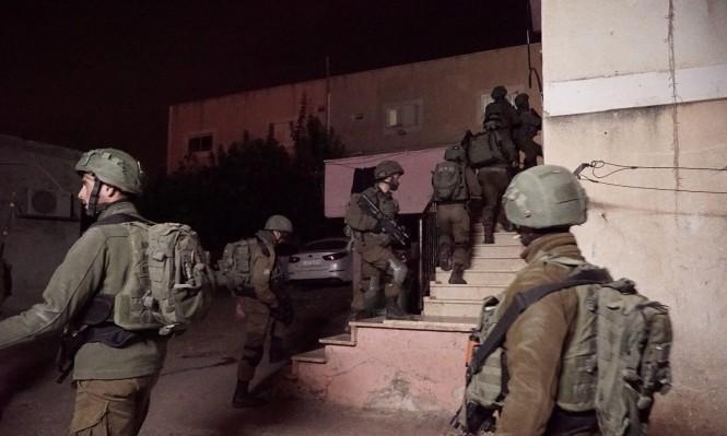 Several Palestinians injured in IOF Nablus raid