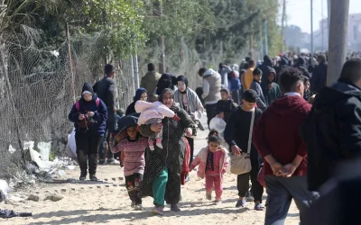 Israel forces hundreds of displaced Palestinians to flee again