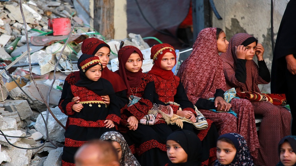 Gaza’s children snatch moments of joy during Eid