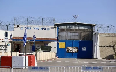 Rights group warns of skin disease outbreak among Palestine detainees in Ofer Prison