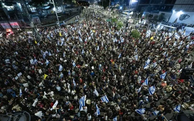Thousands of Israelis take to streets demanding hostage swap deal, Premier Netanyahu step down
